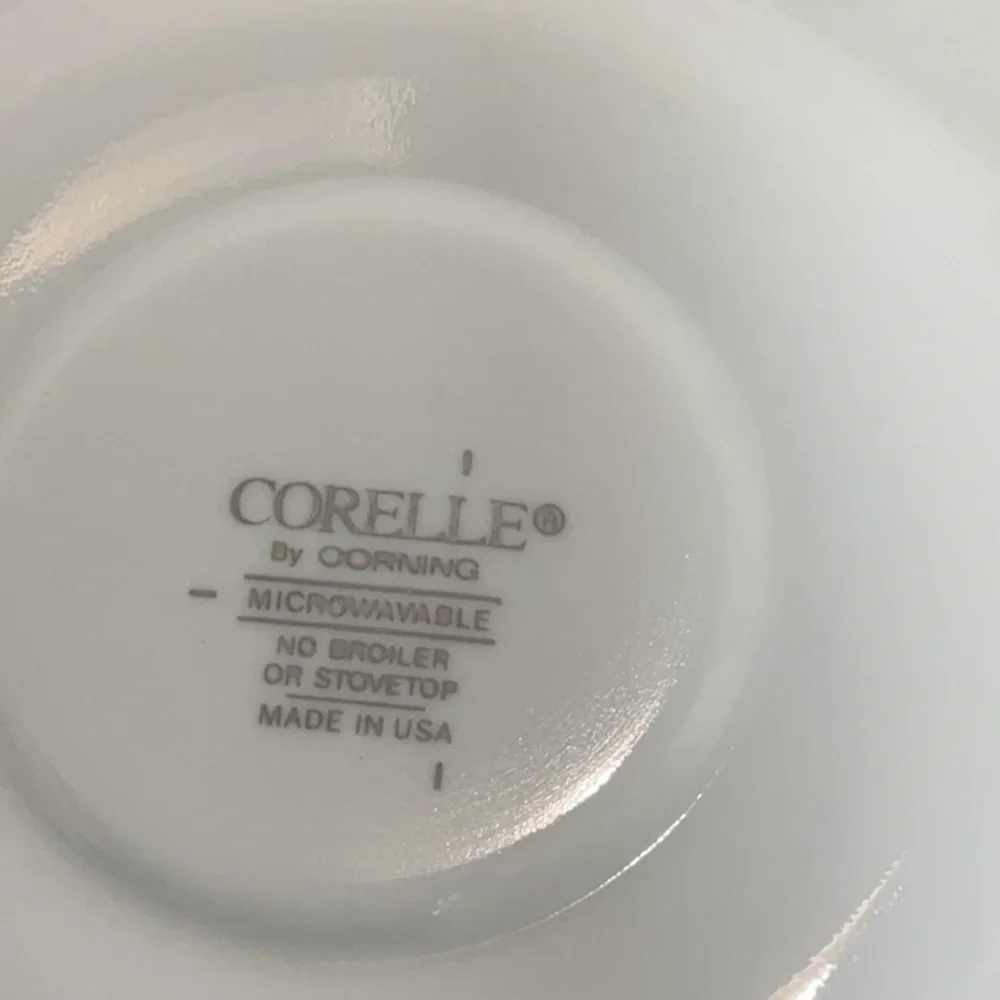 Corelle Sunsation set of 2 cups and saucers.